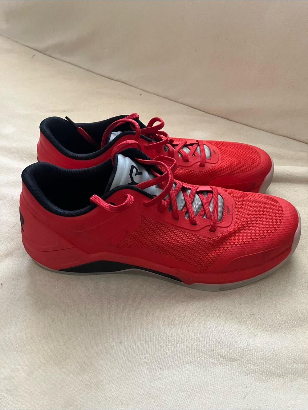 TYR Men's Red Athletic Low-Top Sneakers with Black Trim